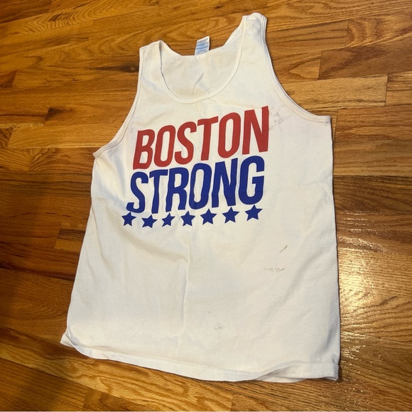 Boston Strong 2014 Marathon Tank Top Year After Attack Rare. Size Medium - Picture 2 of 10